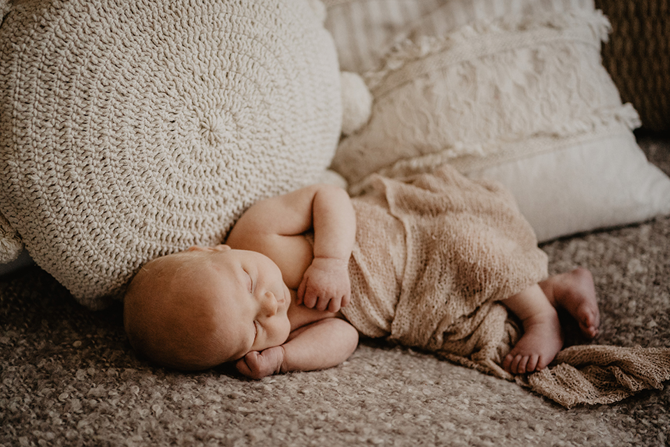 Baby Newbornshooting Familienfotograf